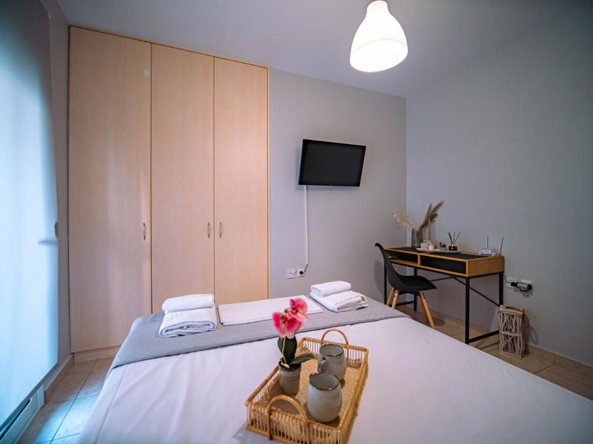 Little Emerald - Central Spot Apartments Volos Ngoại thất bức ảnh